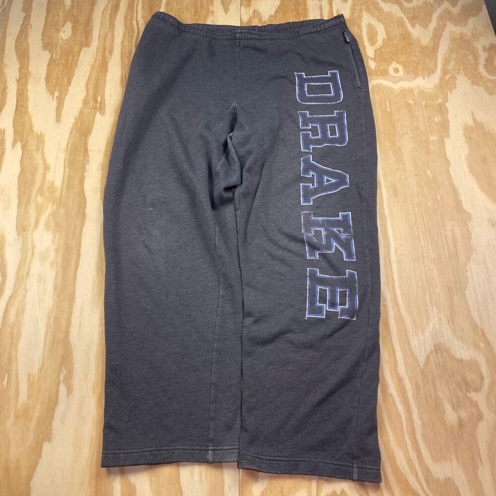 Vintage Drake University Bulldogs Sweatpants – Grey – Men’s XL (Wide Leg Baggy)